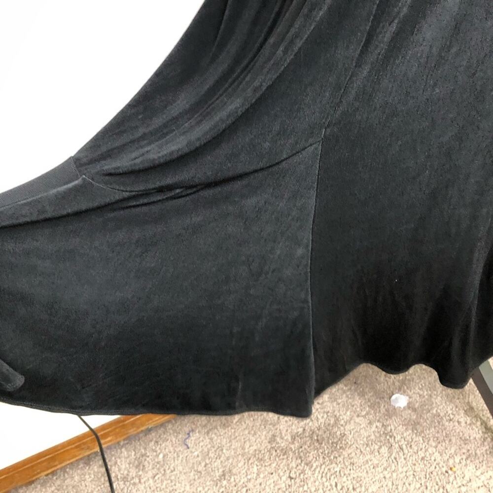 Chico’s Travelers black scoop neck sleeveless midi dress size 2 or Large - Picture 5 of 14